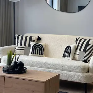 https://trendy-apartment-in-pontcanna.cardiffhotelswales.com